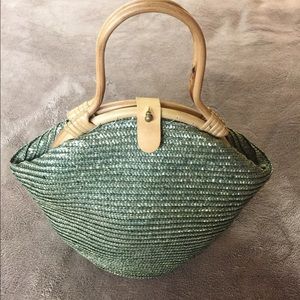 Handmade Straw Tote/w wooden handles